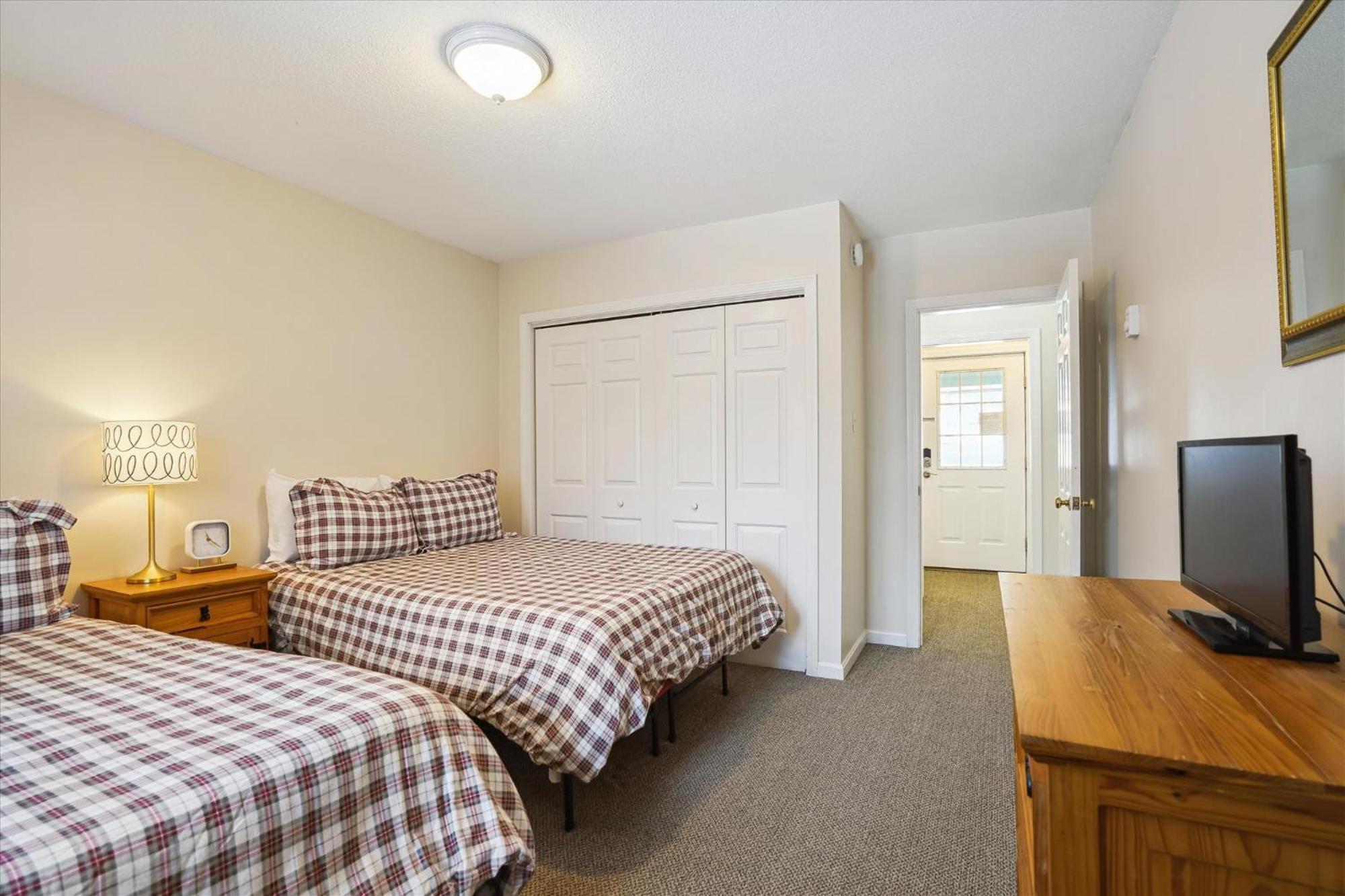 Spacious Northbrook 3 Townhouse Only 2 Miles From Restaurants & Nightlife Килингтън Екстериор снимка
